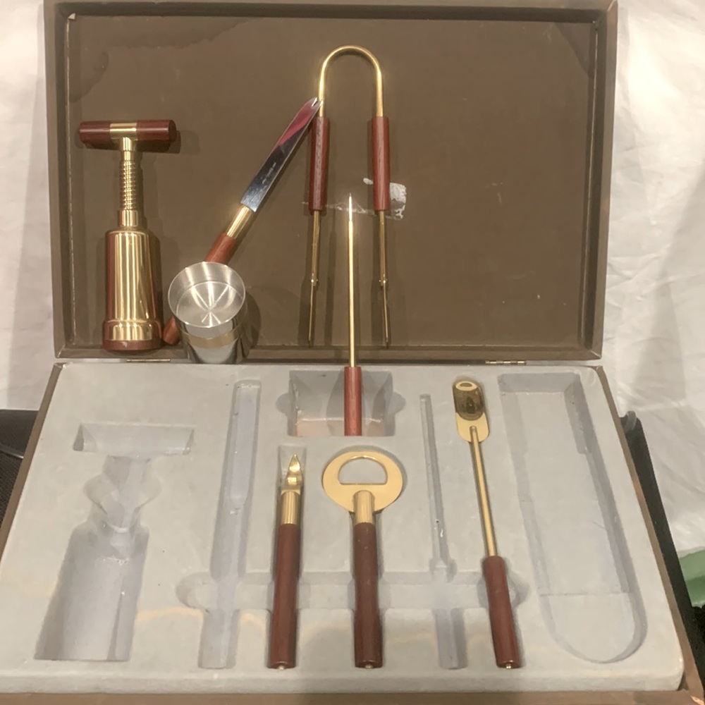 Bar Tool Set - Picture 2 of 4